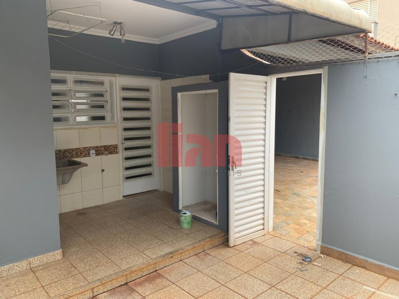 Casa para alugar com 3 quartos, 108m² - Foto 8