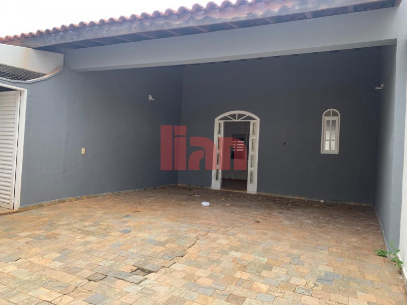 Casa para alugar com 3 quartos, 108m² - Foto 4