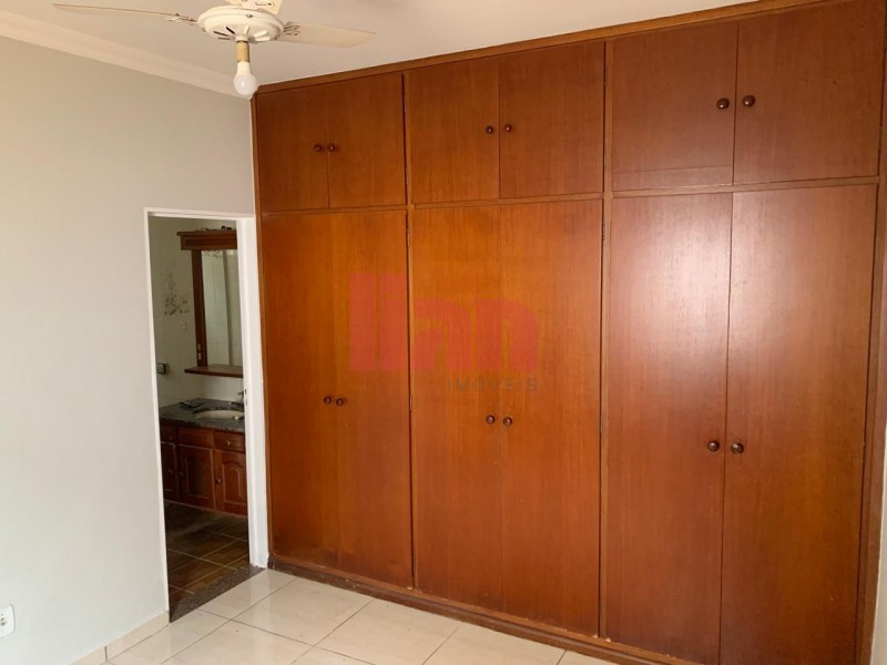 Casa para alugar com 3 quartos, 108m² - Foto 24